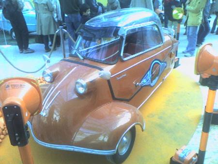 La voiture de la PUB télépéage